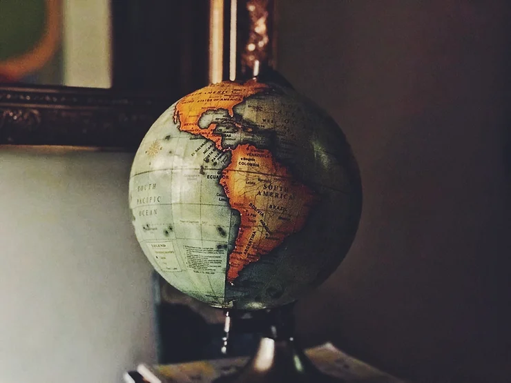 Por que existem vários idiomas no mundo?